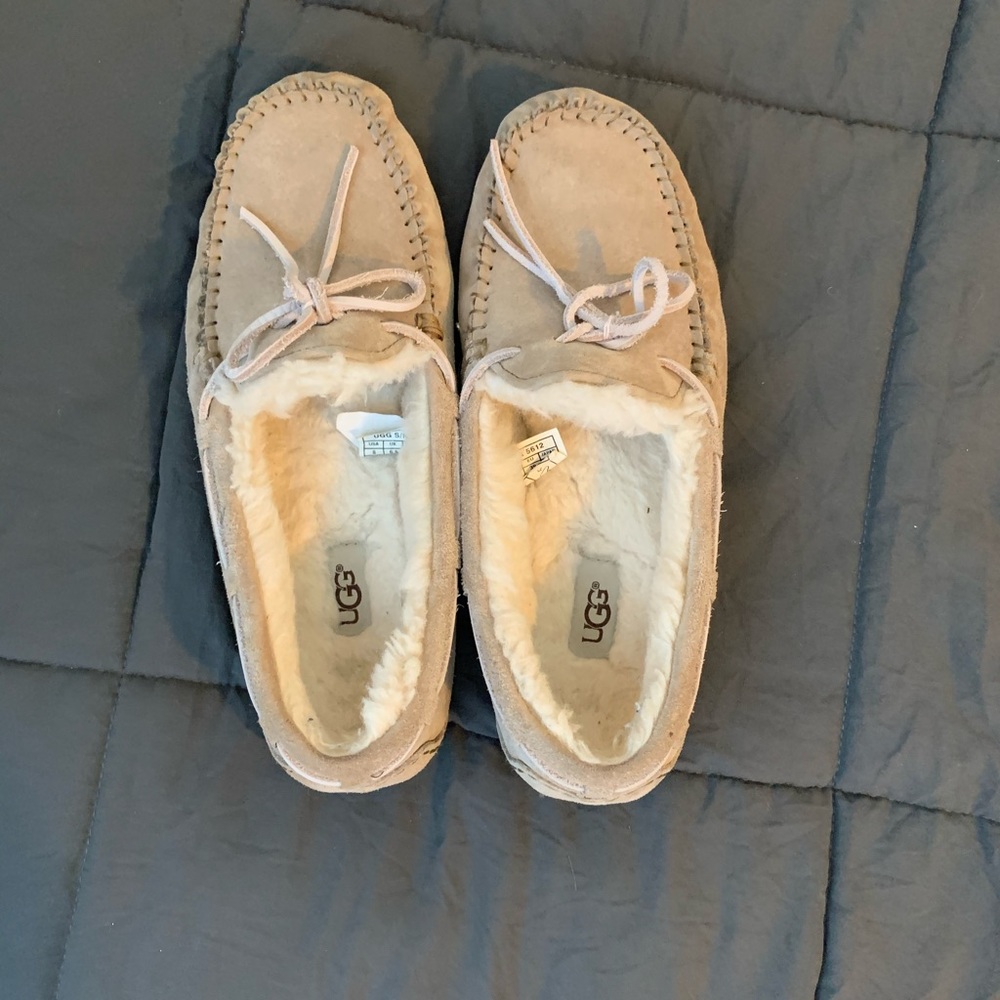 womens Ugg moccasins tan color size 8